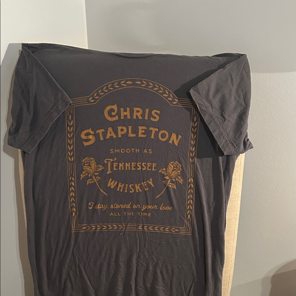 Chris Stapleton Gray Tee with Gold Graphic